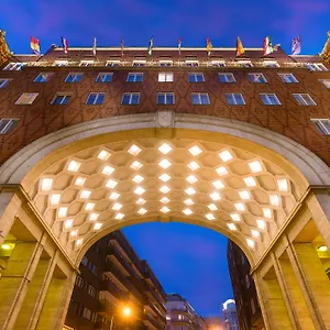 vizitați hotelul